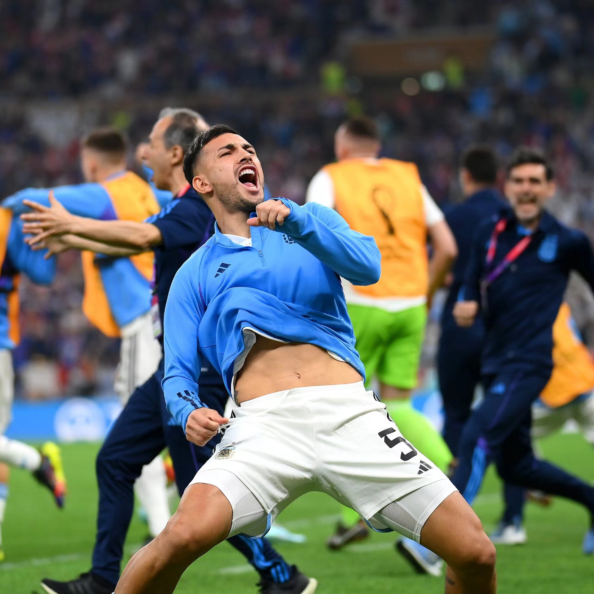 欧洲篮球巨星在全球赛事中挑战极限