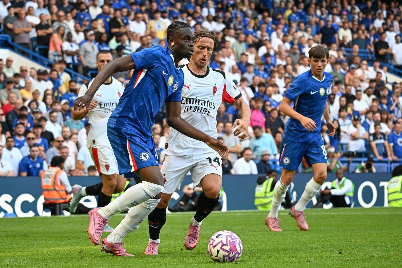 切尔西中场状态神勇，赢得主教练点赞！