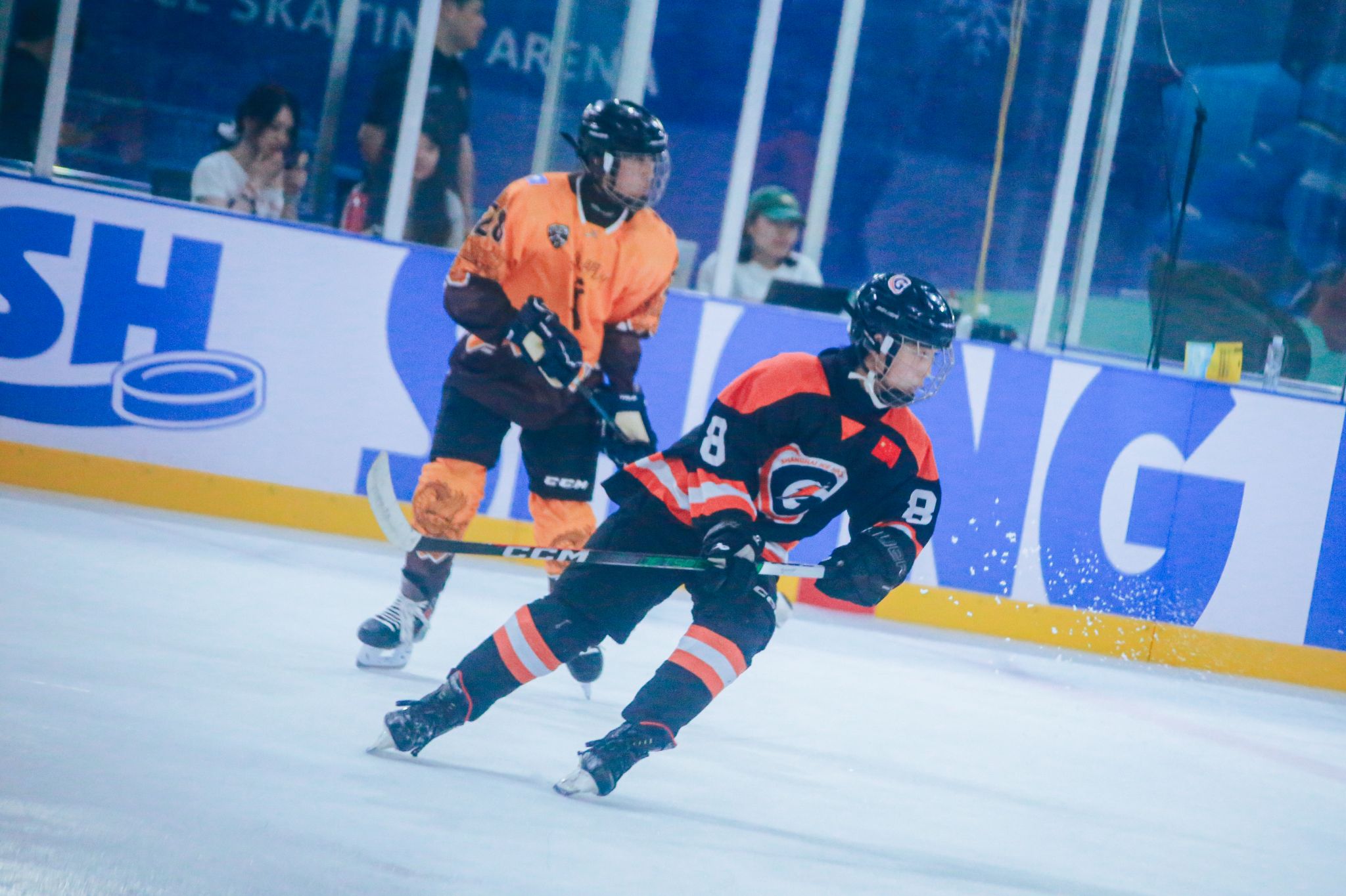 技术流与激情碰撞，冰球决赛再创新高